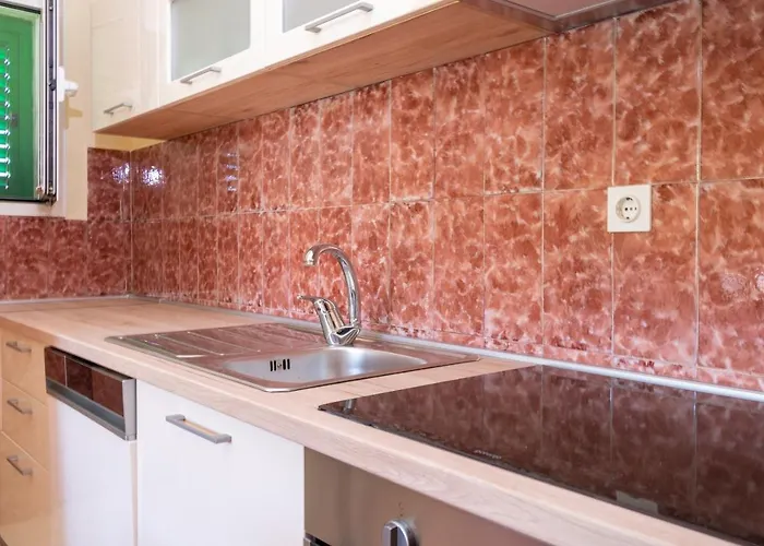 With Parking Space Kraj, Pasman - 8457 * 트콘