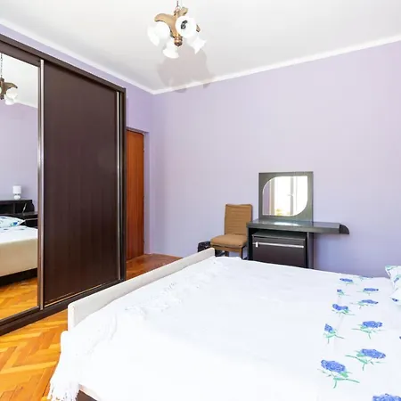 Apartment With Parking Space Kraj, Pasman - 8457