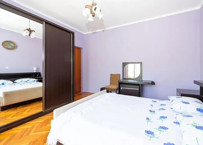 Apartman With Parking Space Kraj, Pasman - 8457